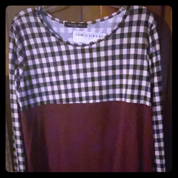 New plaid shirt - Picture 1 of 3